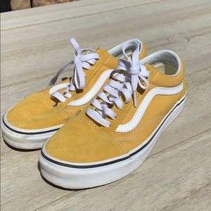 Cyber yellow old school vans